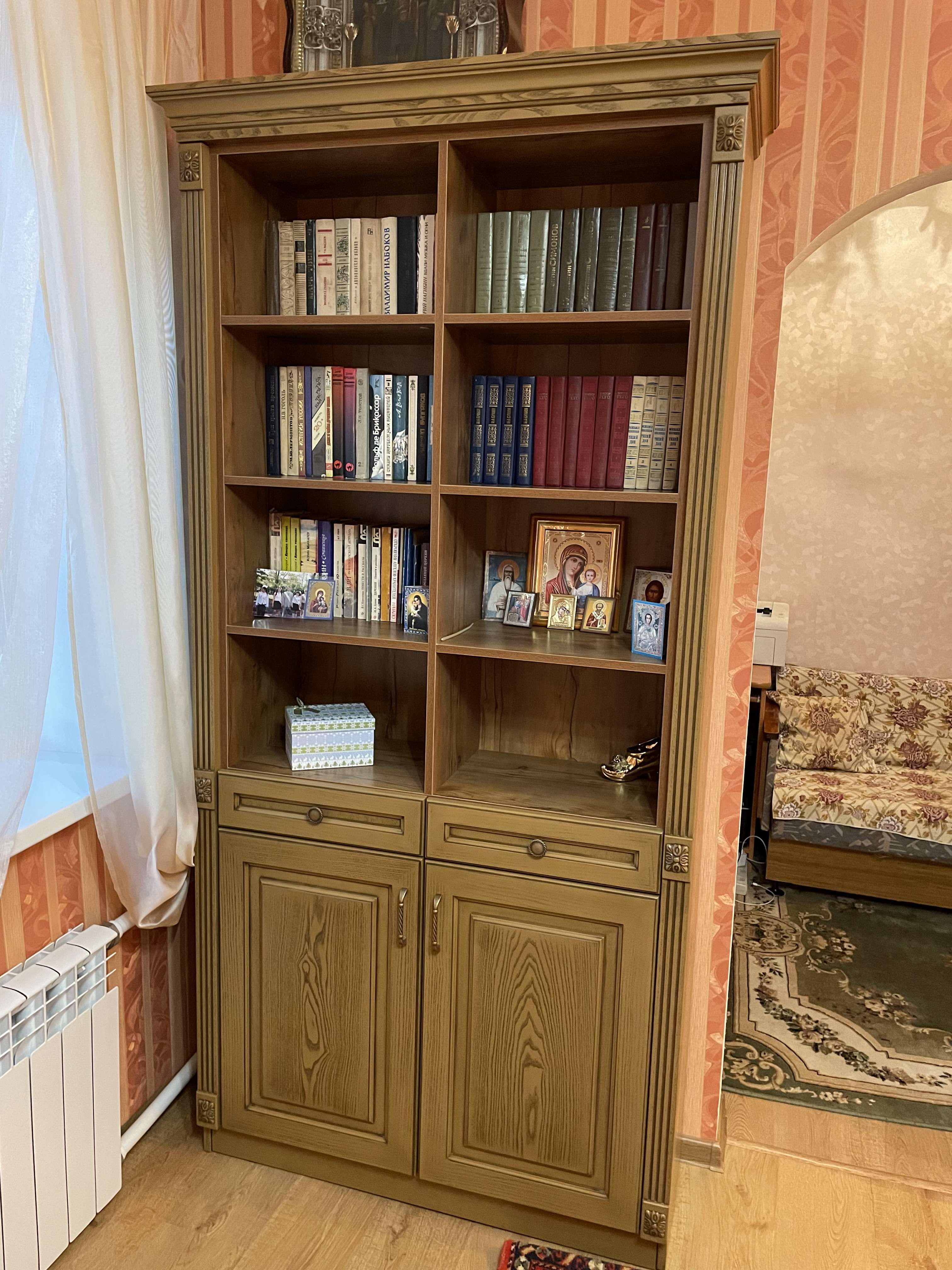 Тумбы, комоды, распашные шкафы 16
